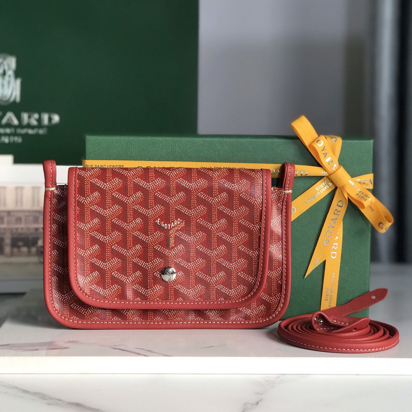 Go*ard clutch bags